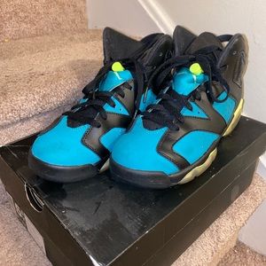 Air Jordan Retro 6 Volt Ice